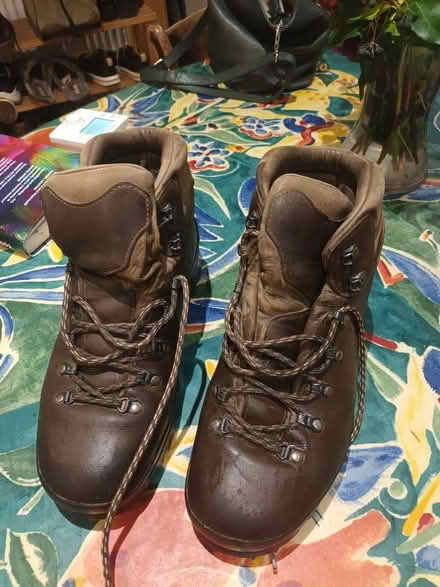 Photo of free Men's Scarpa hiking boots (Stroud GL5) #3