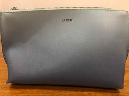 Photo of free La mer toiletries bag (Morningside EH10) #1