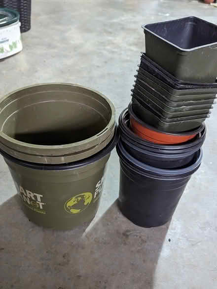 Photo of free Plant pots. Various sizes (Hercules) #1