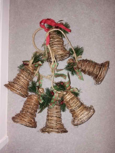 Photo of free Christmas decoration - straw bells (Roffey) #1