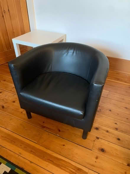 Photo of free Black chair (Shawlands G42) #2