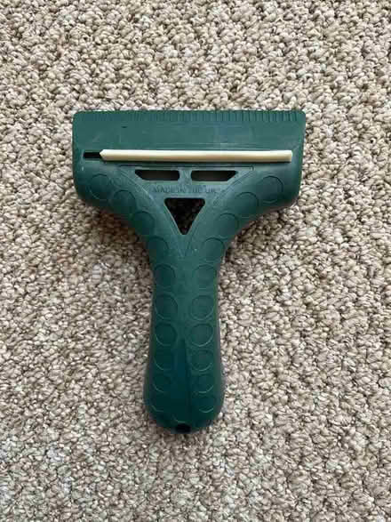Photo of free Ice scraper (Denby DE56) #1