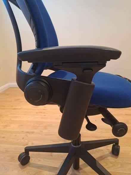 Photo of free Office Chair - Steelcase Leap (Weybridge KT13) #1