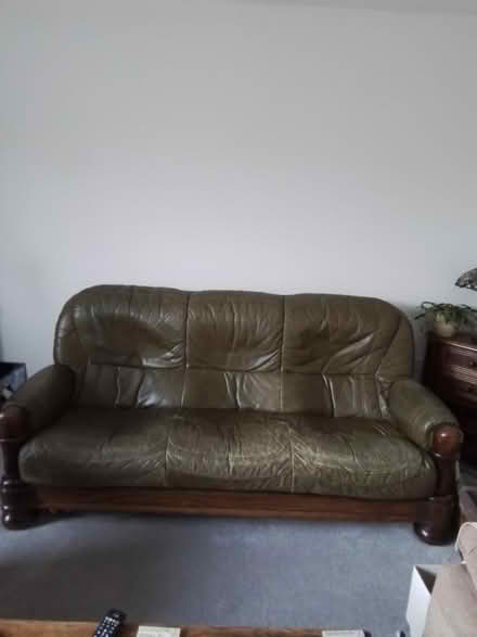 Photo of free Leather Suite (Pilsley S45) #3