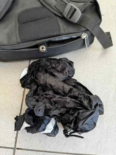 Photo of free Toshiba Laptop rucksack (Woodley RG6) #4