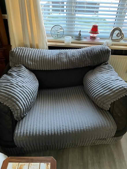 Photo of free Love seat (Stafford ST17) #1