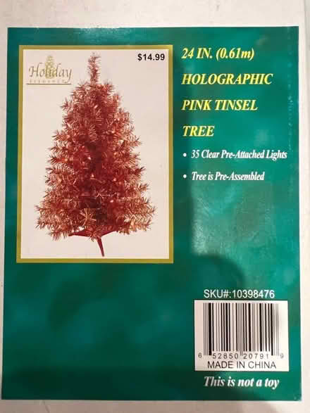 Photo of free Pink Christmas tree (Hale/Llagas in Morgan Hill) #1