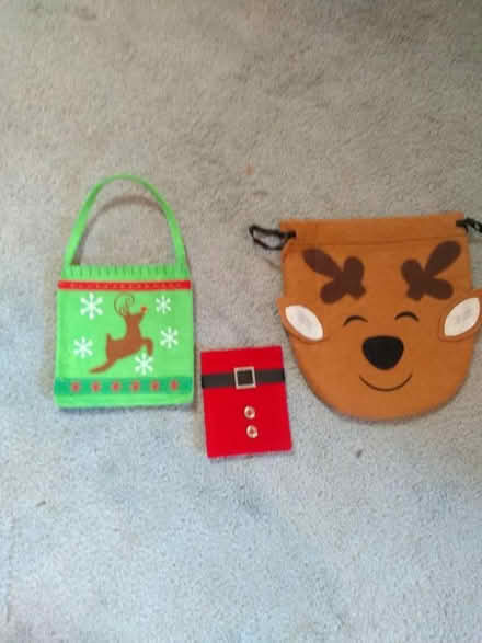 Photo of free Cute Christmas wrapping (N. Queen Anne) #1