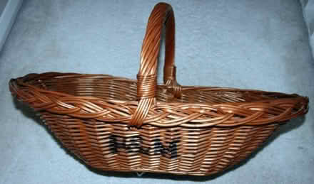 Photo of free Wicket hamper basket (Billericay CM11) #2