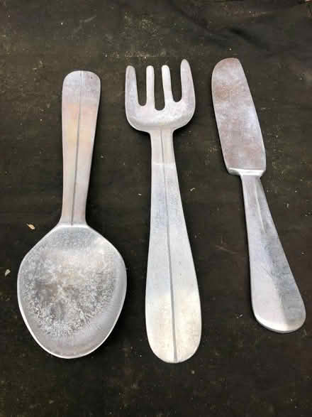 Photo of free Giant Cutlery (Fords Farm RG31) #1