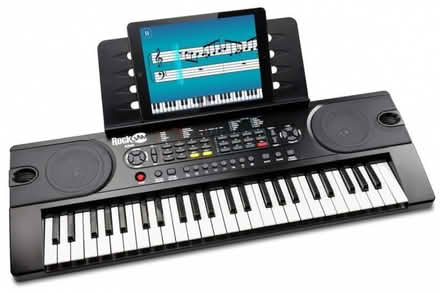 Photo of Piano keyboard (Ardingly RH17) #1