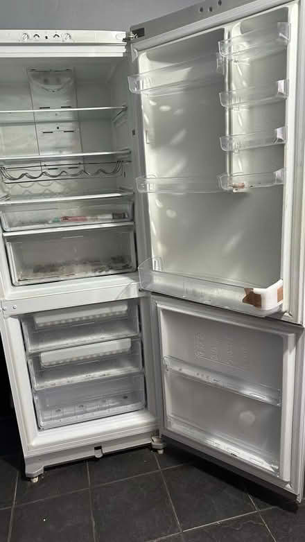 Photo of free Fridge (DA16) (Welling) #1