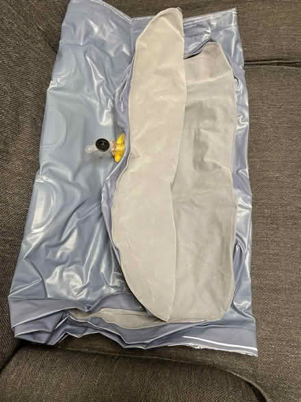 Photo of free Single blowup mattress (Kettering NN15) #1
