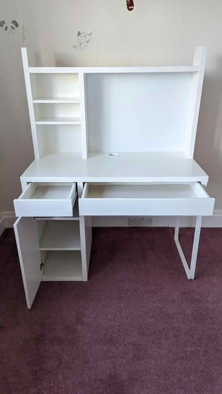 Photo of free IKEA Desk (Raynes park SW20) #3