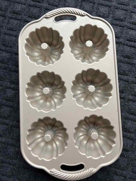 Photo of free Baking pan (Sunnyvale) #1
