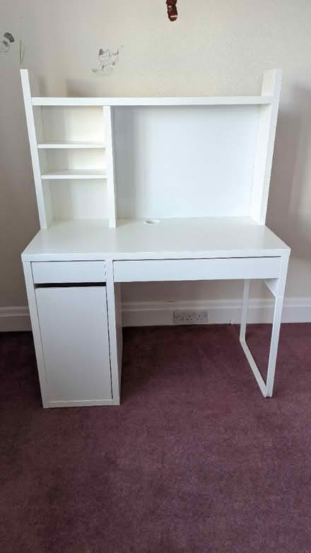 Photo of free IKEA Desk (Raynes park SW20) #1
