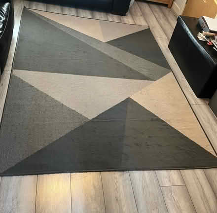 Photo of free Grey and beige geometric rug (horwich bolton BL6) #1