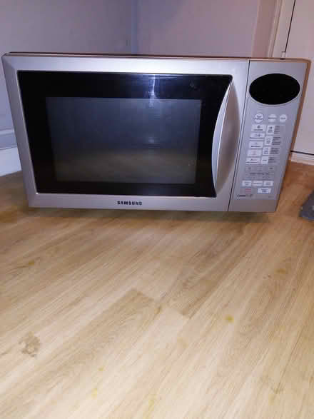 Photo of free Microwave combi (DE22) #1