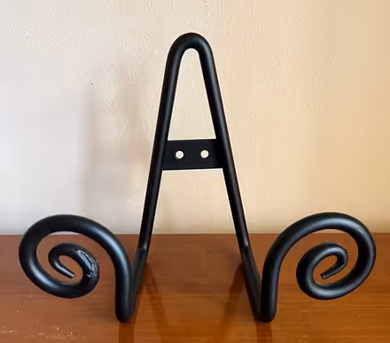 Photo of free Wrought iron plate stand (Barnes SW13) #1