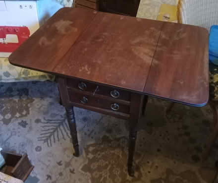 Photo of free Occasional Drop Leaf Table (East Hoathly BN8) #1
