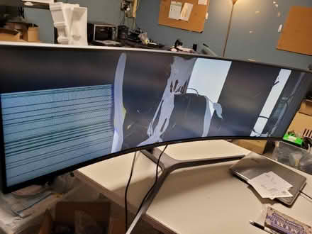 Photo of free 2 broken computer monitors (East stroudsburg) #2