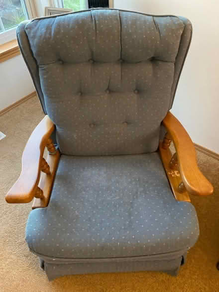 Photo of free Blue Recliner Chair (Lake Stevens) #1