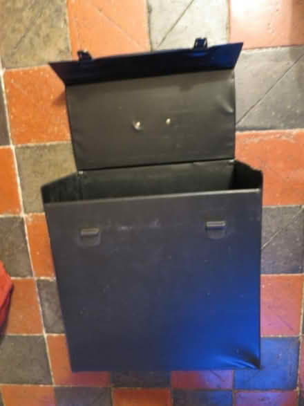 Photo of free LP cases (two to go together) (Knighton LD7) #1