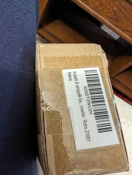 Photo of free 6-pack E-simpo® Gx24q to e27/e26 (Greenbrae) #1