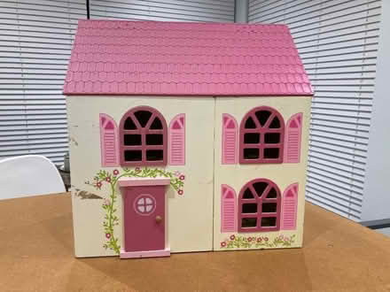 Photo of free Dolls House (Croham CR2) #2