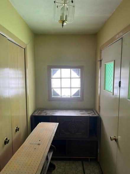 Photo of free Vintage hutch (7 Hills) #2