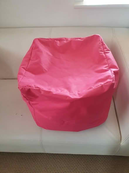 Photo of free Pink pouffe (Rushden NN10) #2