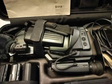 Photo of free Panasonic NV-MS50B Camcorder Video Camera & Accessories (Burleigh GL5) #2