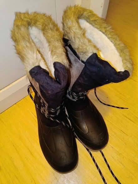 Photo of free Boots (WD25 Watford) #2