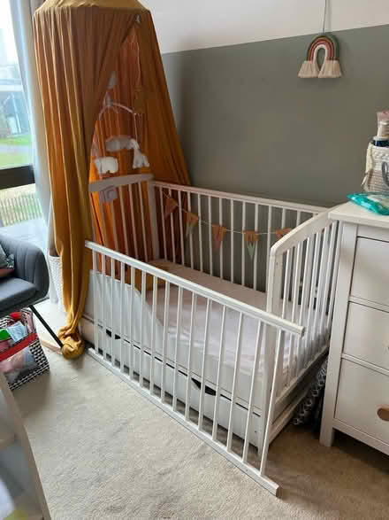 Photo of free Baby cot/ toddlers bed (Hither green SE13) #1