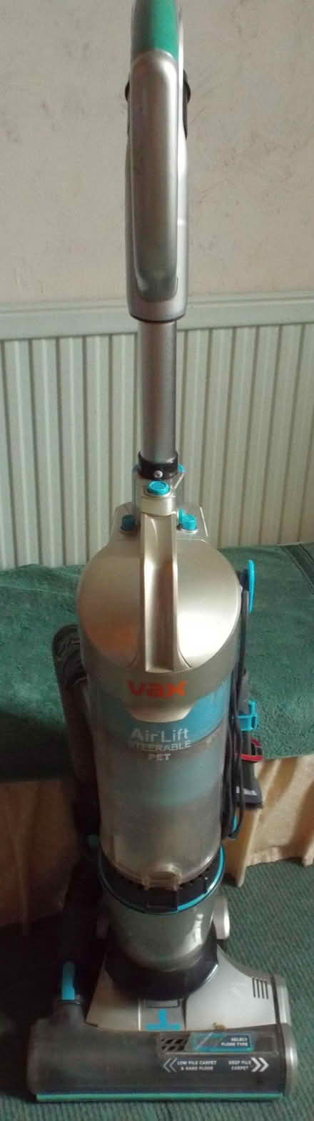 Photo of free Vax Hoover (Chesterfield S40) #3