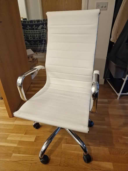 Photo of free Desk chair (Walworth SE17) #1
