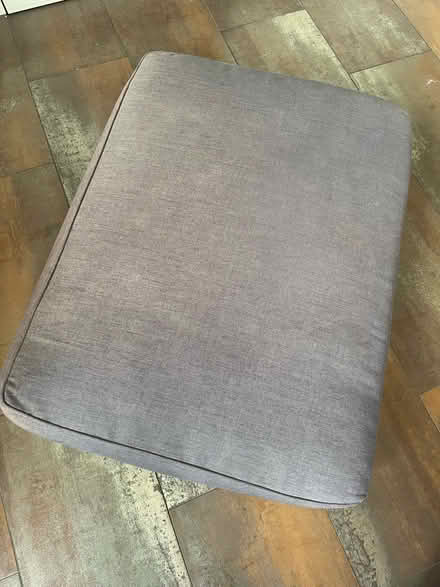 Photo of free 4x sofa seat cushions (West Hampstead NW6) #1