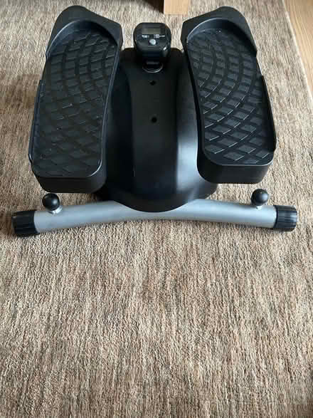 Photo of free Reebok stepper (St Albans AL4) #2