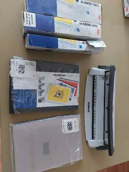 Photo of free A4 document comb binder, combs and covers (Sheet GU32) #1