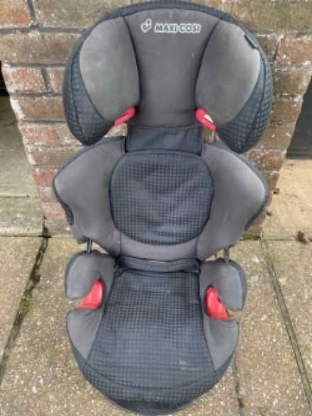 Photo of free Child's car seat (Lewes BN7) #2