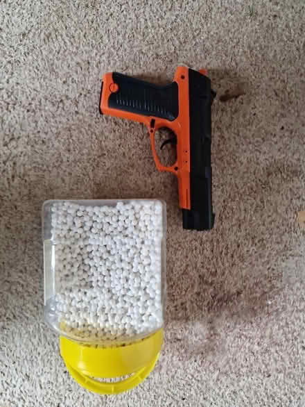 Photo of free BB gun - rifle and pistol (Enborne Row RG14) #2