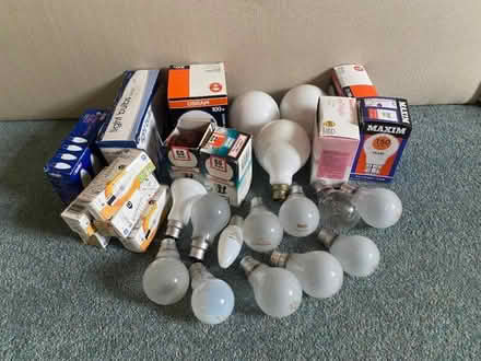Photo of free Incandescent light bulbs. (Saltford) #1