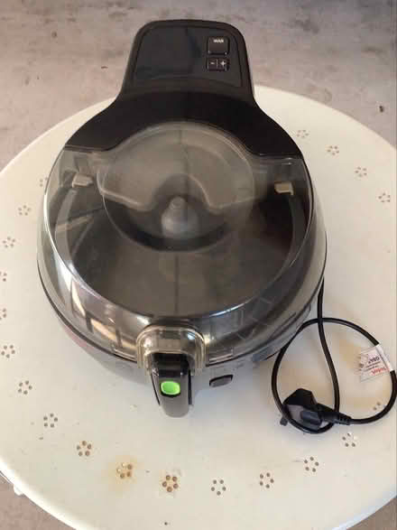 Photo of free Tefal actifry for spares or repair (Malvern, WR14) #1