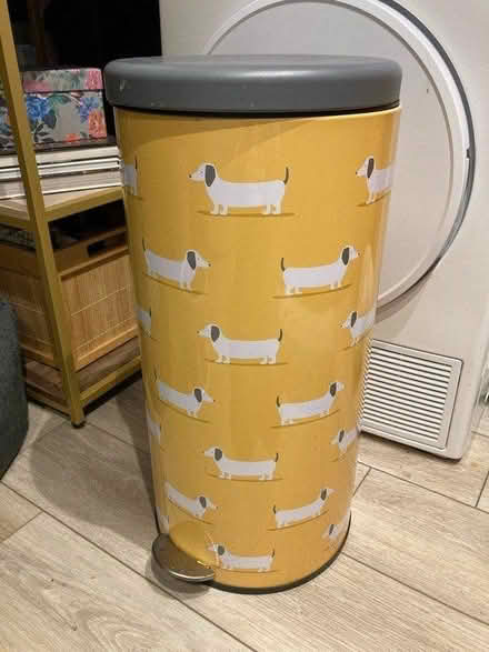Photo of free Dog pattern kitchen bin (Kingston Hill KT2) #1