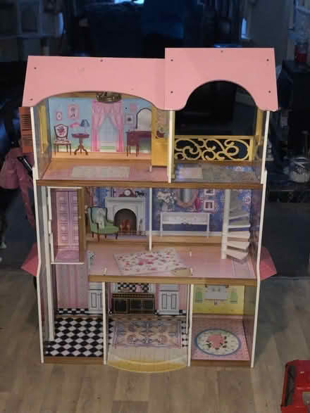 Photo of free Dolls house (Grangetown Cardiff) #2
