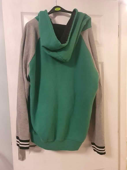 Photo of free 3XL Men's Hoodie (Becontree RM8) #3