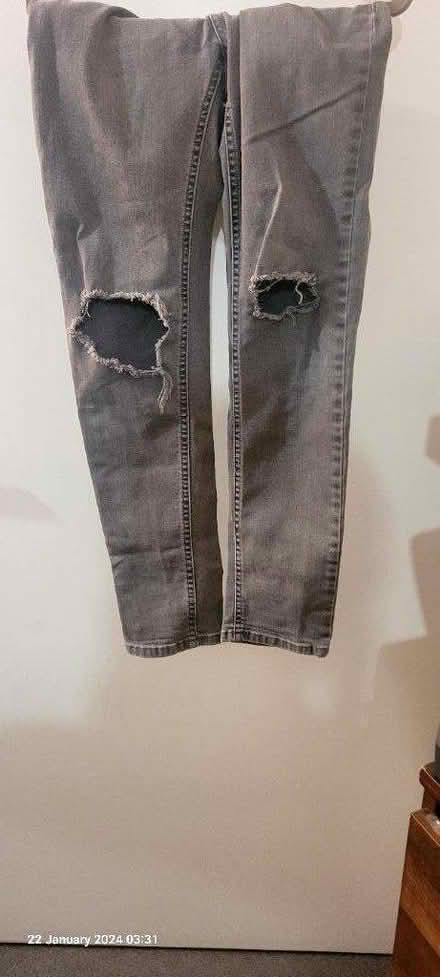 Photo of free Mens clothes S/M (E16) #2