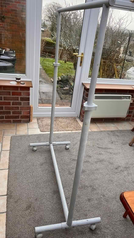 Photo of free Free standing hanging rail (Carlton CA11) #1