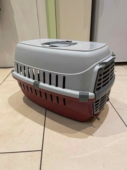 Photo of free Cat carrier (Boxmoor HP1) #1