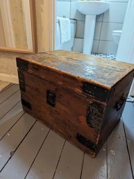 Photo of free Small wooden chest (Tonbridge (north)) #2